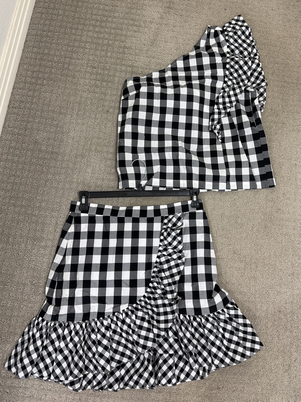 J Crew Black and White Gingham Ruffle Set - Women size 10p skirt and 10 top